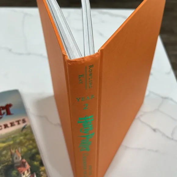 Harry Potter and the Chamber of Secrets Book - Picture 5 of 5